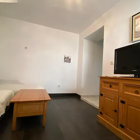 Enchanting In With Sea View Terrace Apartmán Vodice