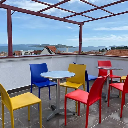 Apartmán Enchanting In With Sea View Terrace *