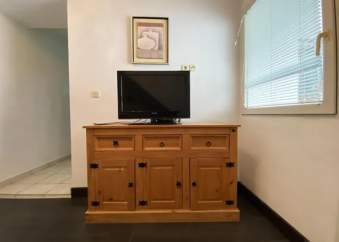 Enchanting In With Sea View Terrace Апартаменты